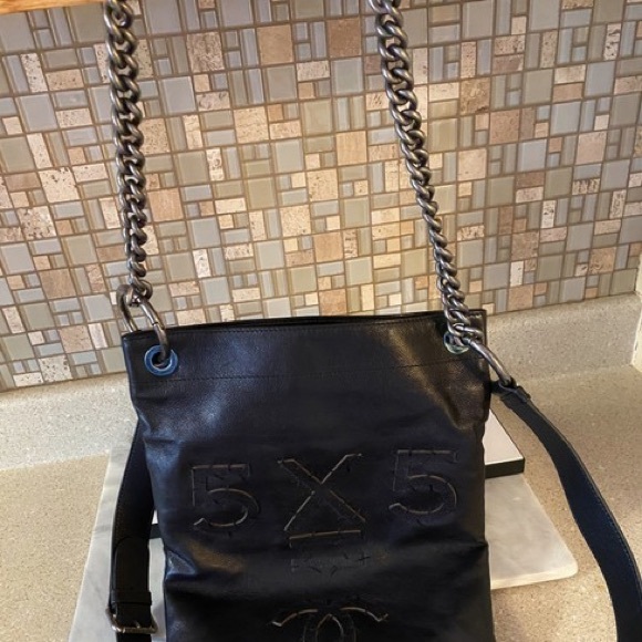 SOLD 💕CHANEL 2016 Black Messenger/Crossbody - Picture 6 of 8